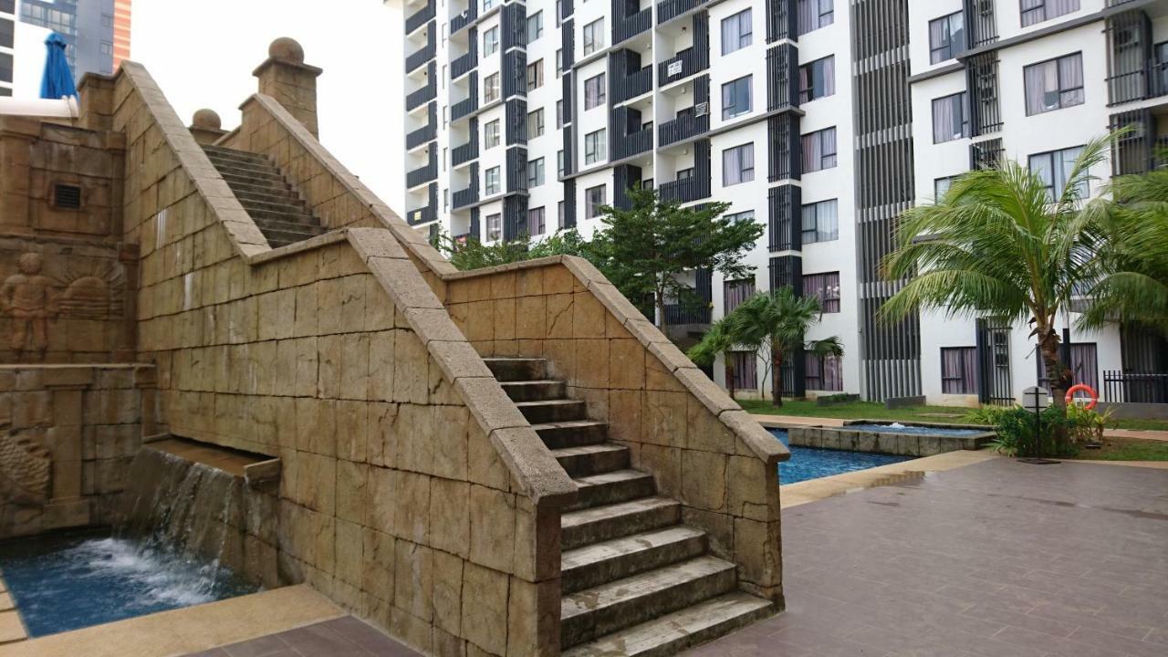 Kampung Sungai Karang Cozy Swiss Garden Beach Resort Residence מראה חיצוני תמונה