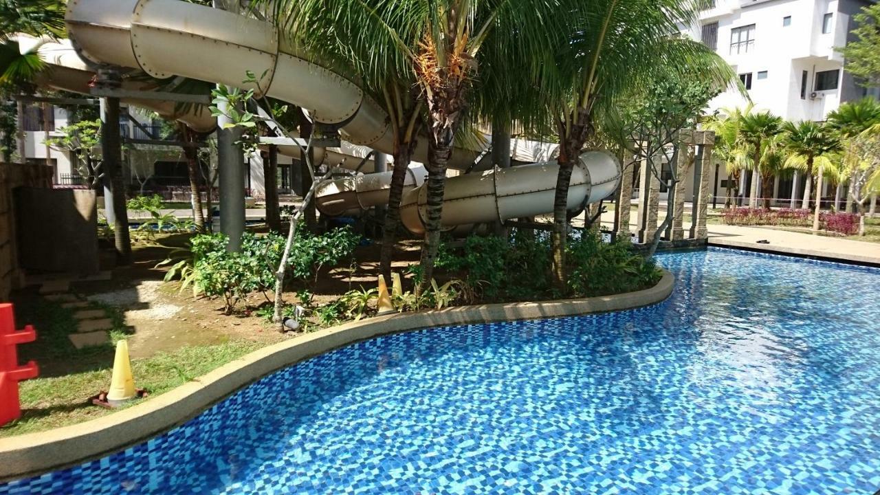 Kampung Sungai Karang Cozy Swiss Garden Beach Resort Residence מראה חיצוני תמונה