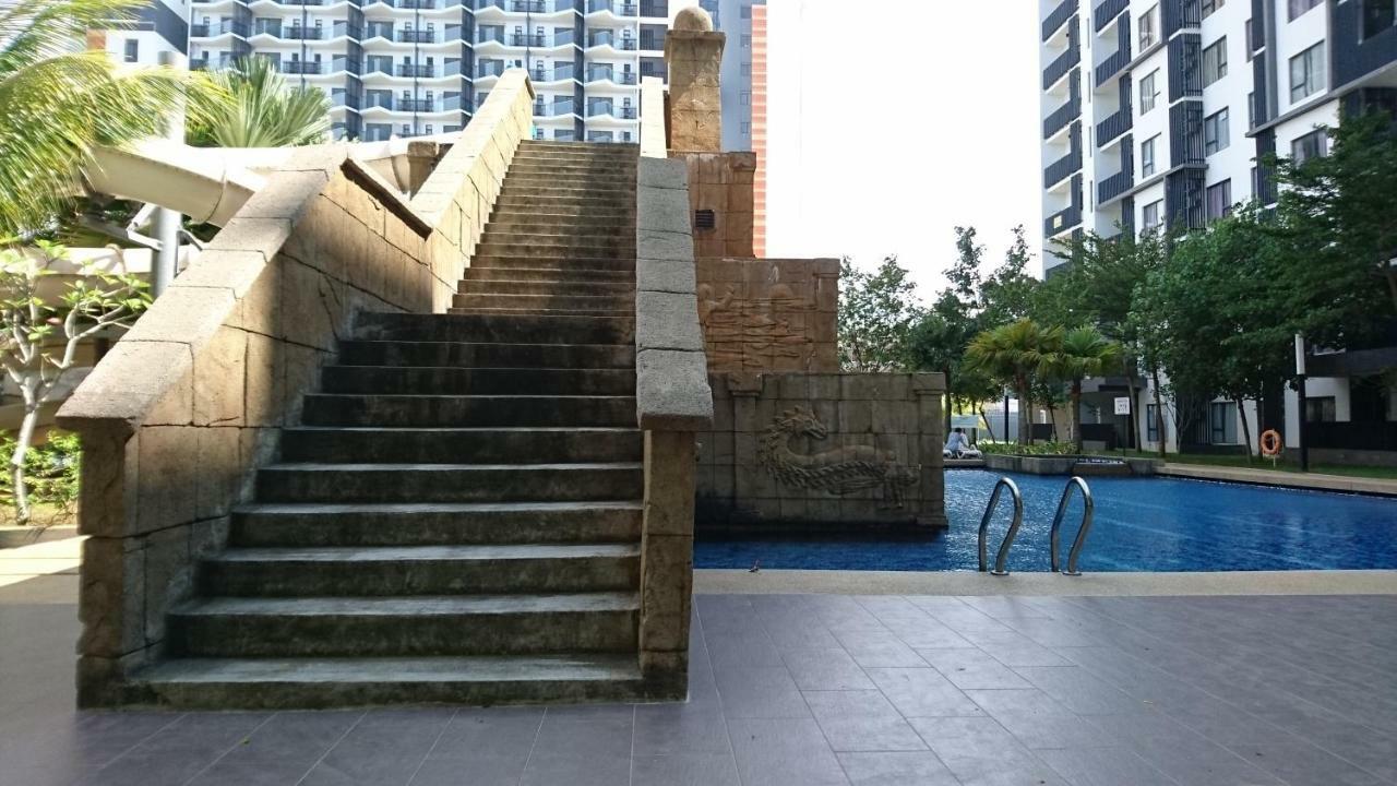 Kampung Sungai Karang Cozy Swiss Garden Beach Resort Residence מראה חיצוני תמונה