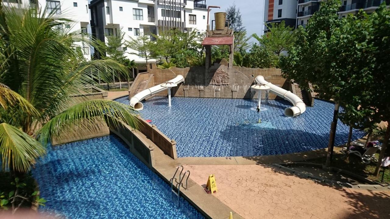 Kampung Sungai Karang Cozy Swiss Garden Beach Resort Residence מראה חיצוני תמונה