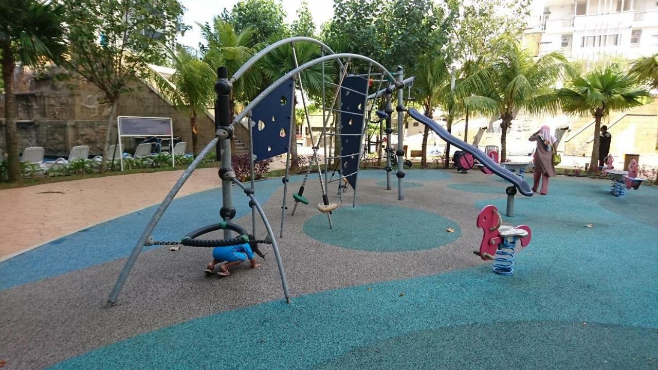 Kampung Sungai Karang Cozy Swiss Garden Beach Resort Residence מראה חיצוני תמונה